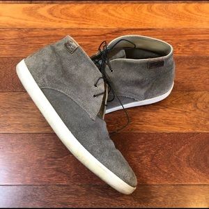 Lacoste light grey chuka
